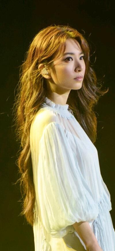 田馥甄被封杀后参加歌手_田馥甄复出歌手节目_田馥甄有哪些社交网站