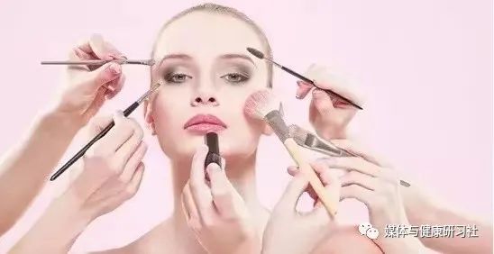 容貌焦虑与社交焦虑：自我同情的中介模型