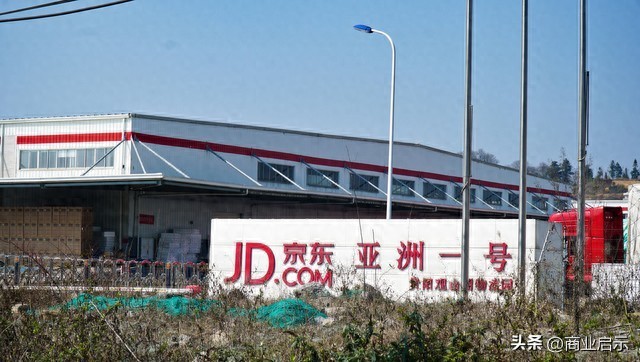 电商“三国杀”：在拼多多的铁蹄下，阿里与京东如何守城与反攻？
