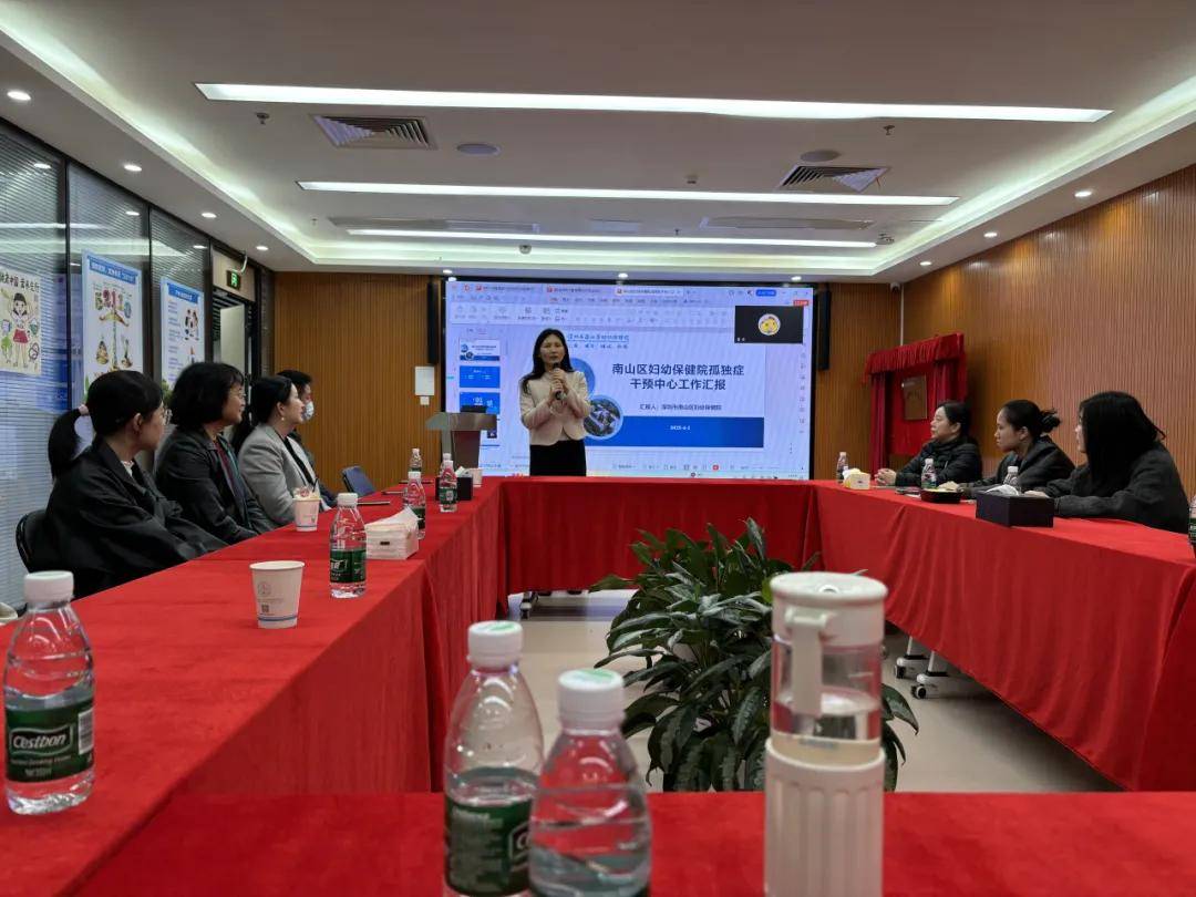 四岁宝宝社交技能训练_世界孤独症关注日_孤独症康复干预