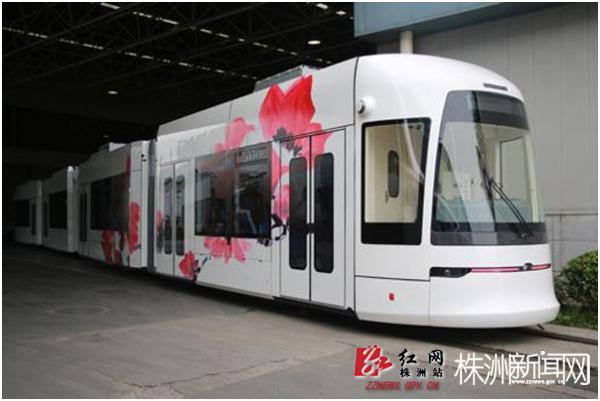 株洲动力集中式动车组_株洲电力机车出口全球市场_株洲轨道交通产业千亿产值