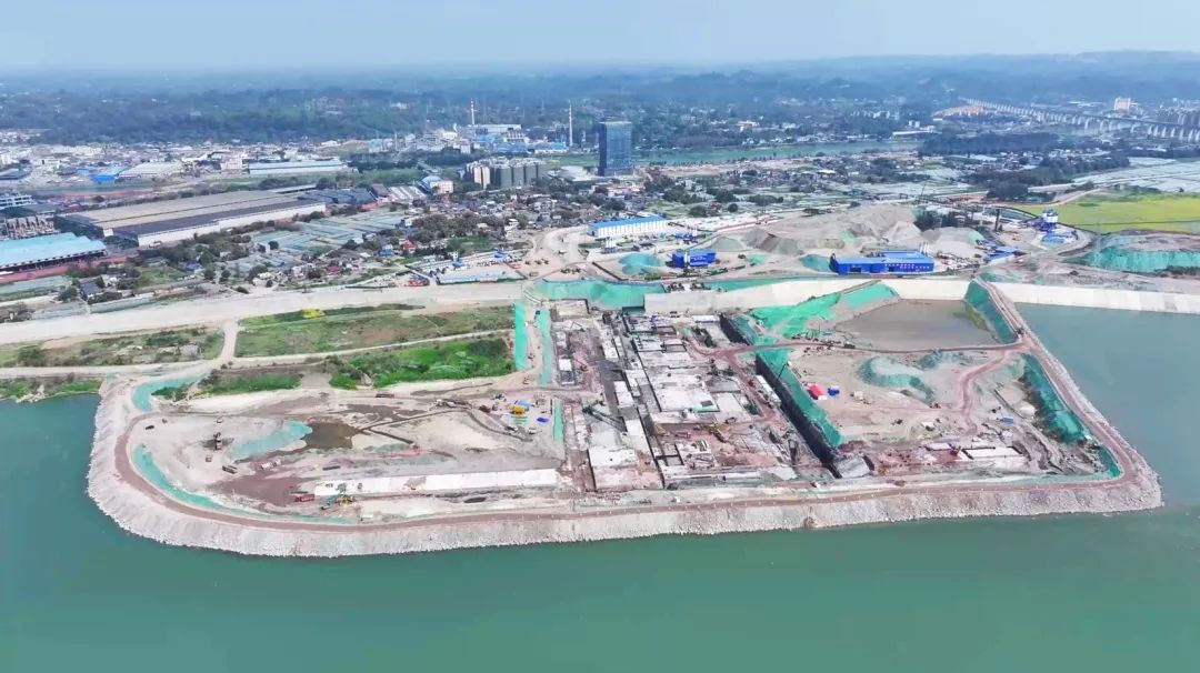 战枯期防汛情！岷江老木孔航电枢纽工程建设“加速跑”