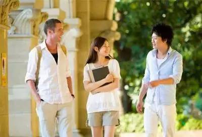 职场沟通_沟通技巧_社交礼仪的小故事