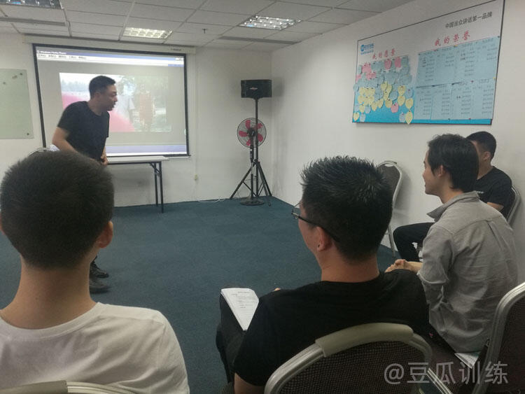 社交口才照片_社交口才训练视频_口才社交照片大全
