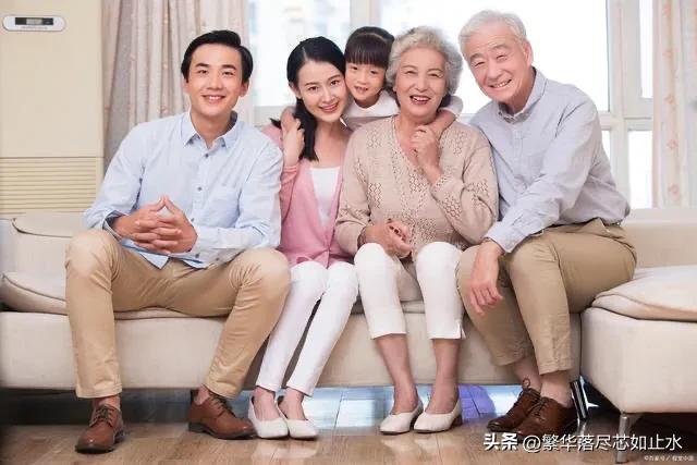 中西交际文化差异_中外社交文化差异_中西社交文化差异
