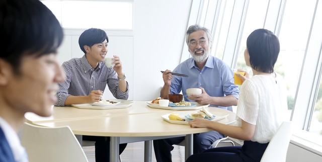 课堂氛围活跃学生参与_校园文化节班级节目_学校晚会小品搞笑小品