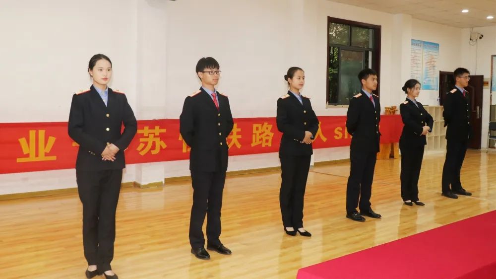 实务专题 游戏网站设计_专题实务网站设计游戏案例_网页设计游戏网站