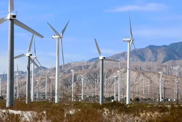 网页设计游戏网站_实务专题 游戏网站设计_专题实务网站设计游戏案例