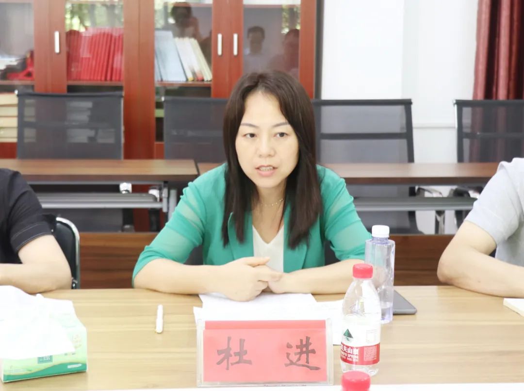 实务专题 游戏网站设计_网页设计游戏网站_专题实务网站设计游戏案例