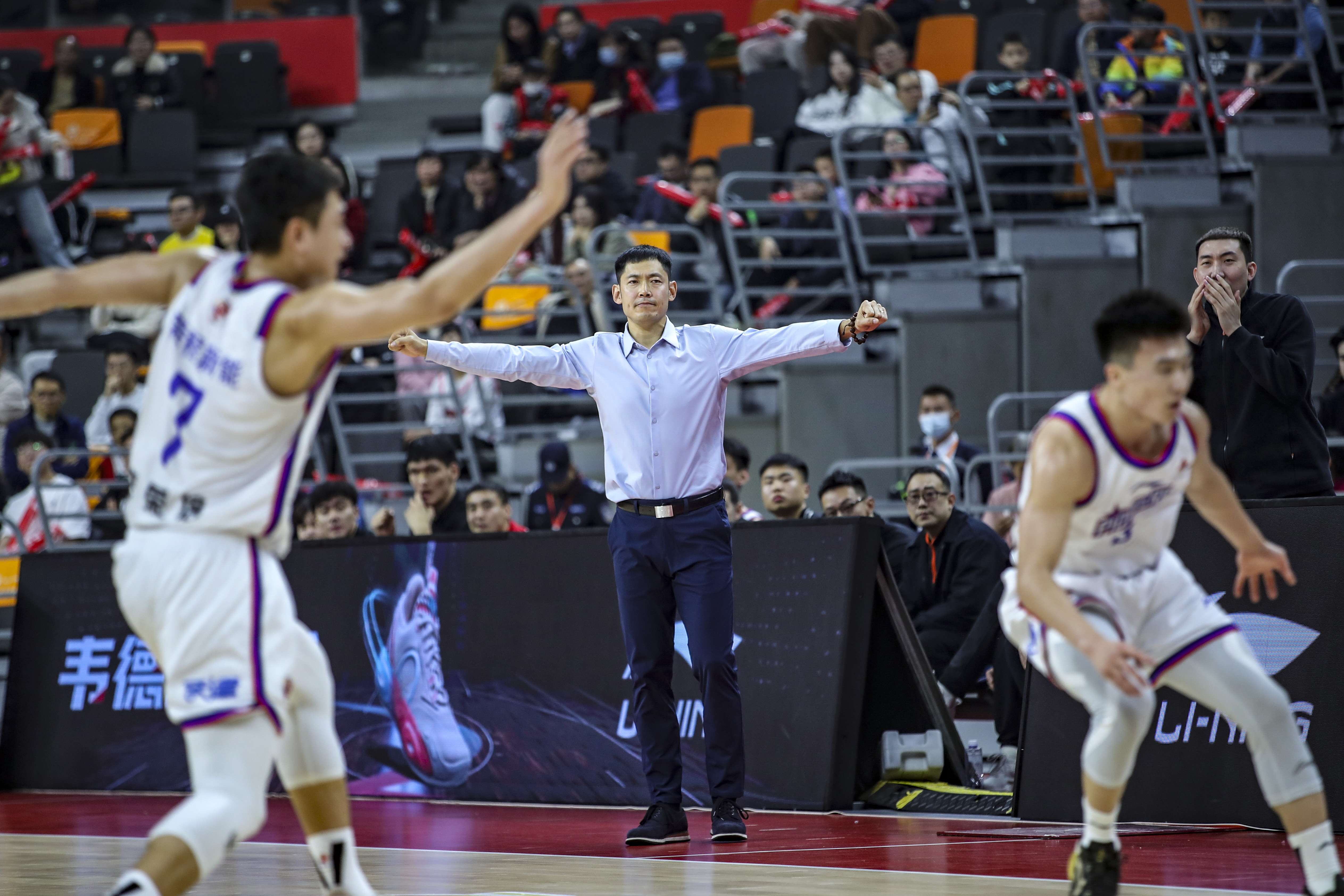 2023-2024 CBA第37轮比赛结果_cba直播天津队广东_广东华南虎队对阵天津先行者队