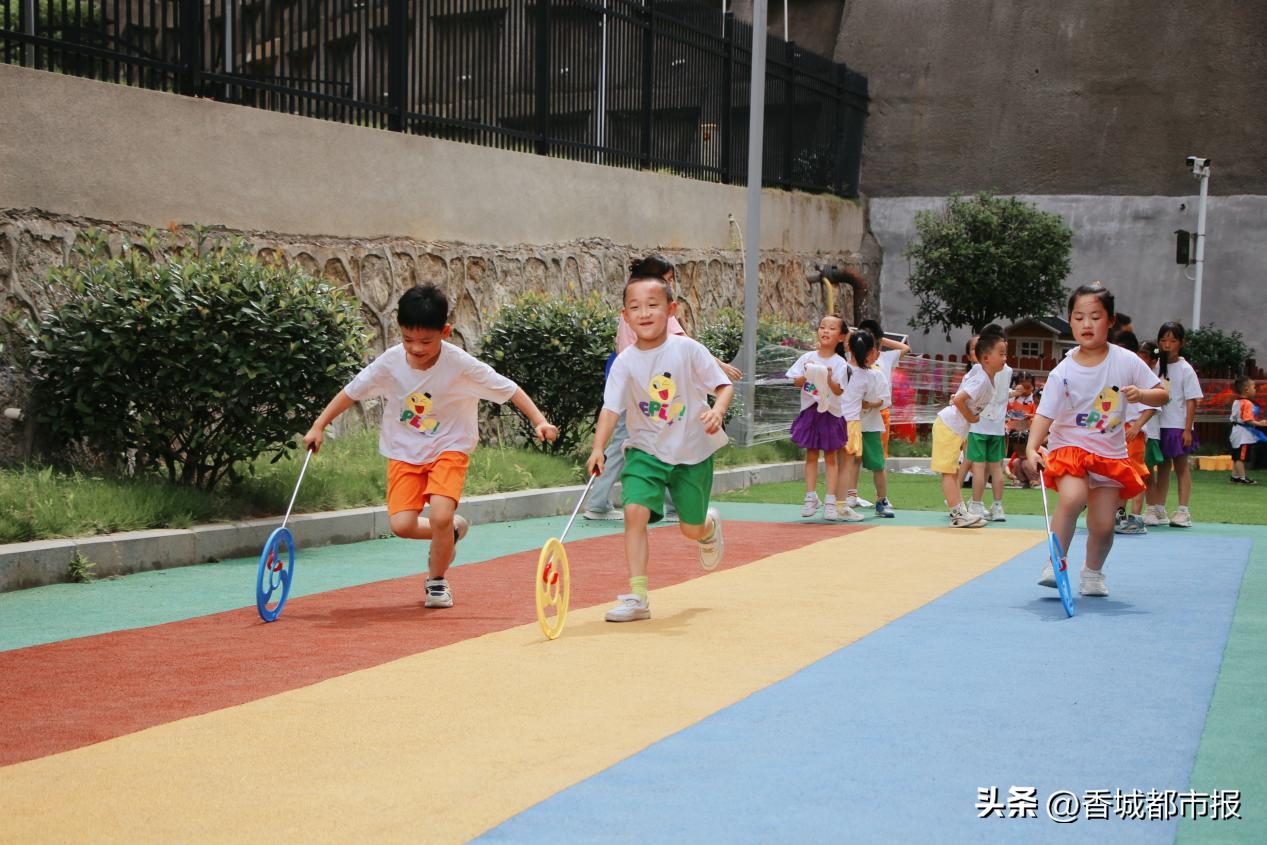 学前幼小衔接活动_大班民间游戏专题_咸安区幼儿园一日活动展评