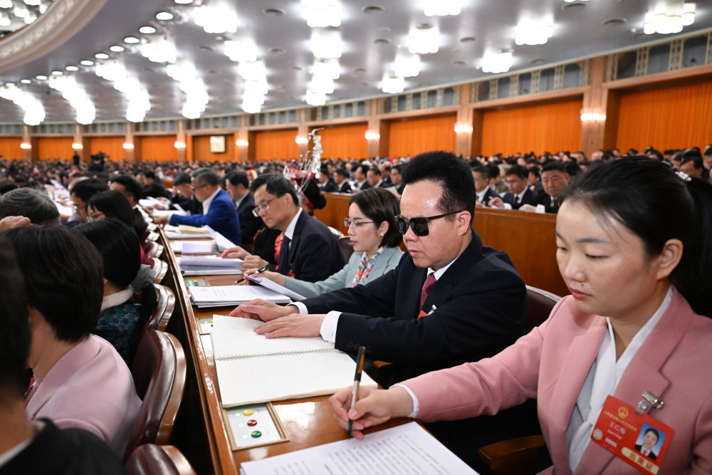2025年全国两会 高质量完成十四五规划目标 政府工作报告经济增长预期目标_2025年七月新闻 大事
