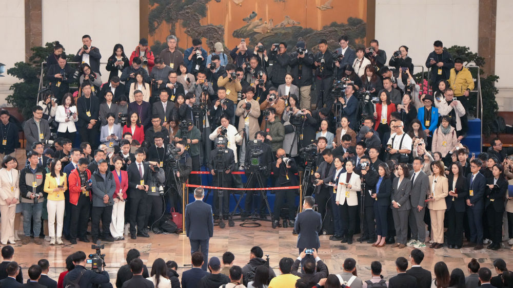 2025年七月新闻 大事_2025年全国两会 高质量完成十四五规划目标 政府工作报告经济增长预期目标