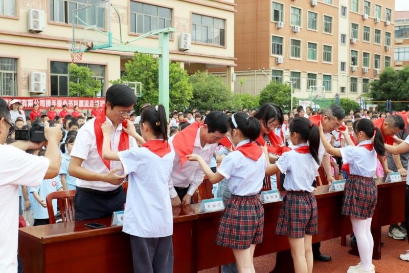 小马宝莉游戏专题_小马宝莉卡生产商卡游六一公益行动_守护快乐陪你长大公益项目