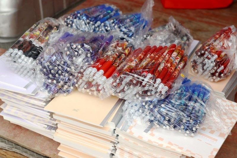 守护快乐陪你长大公益项目_小马宝莉游戏专题_小马宝莉卡生产商卡游六一公益行动