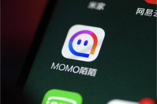 直播or社交，400亿市值的陌陌到底靠什么挣钱