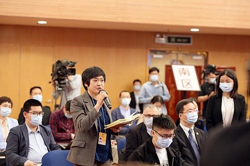 姜洁：为党报事业的发展贡献自己的光和热