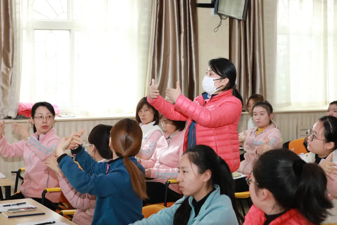 小班幼儿手指游戏教研专题小结_手指游戏组织与实施方法_手指游戏特点价值作用