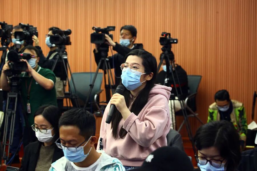 电视新闻传播特性_电视新闻节目类型_娱乐新闻的特点