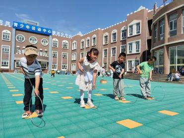 碱柜幼儿园民间体育游戏活动_大班民间游戏专题_民间体育游戏童年回忆