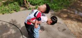 大班民间游戏专题_碱柜幼儿园民间体育游戏活动_民间体育游戏童年回忆