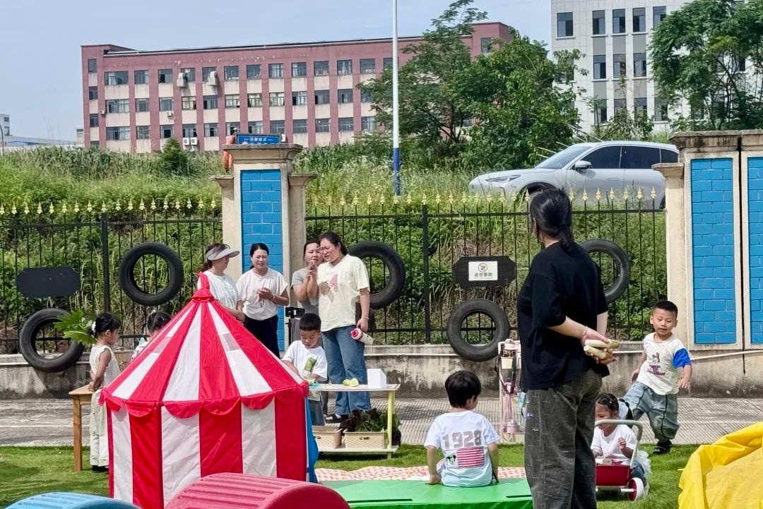 幼儿园游戏专题总结_幼儿园游戏课程实施_自主游戏主题研讨活动