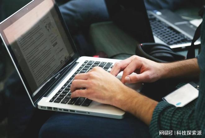  国内专业网站建设公司 _游戏网页专题页面设计_网站建设公司 SEO 
