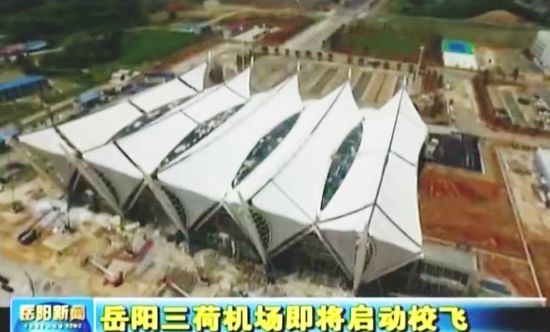 新闻辽宁主持人朱彤个人资料_辽宁新闻主持人朱彤_辽宁新闻联播主持人朱彤