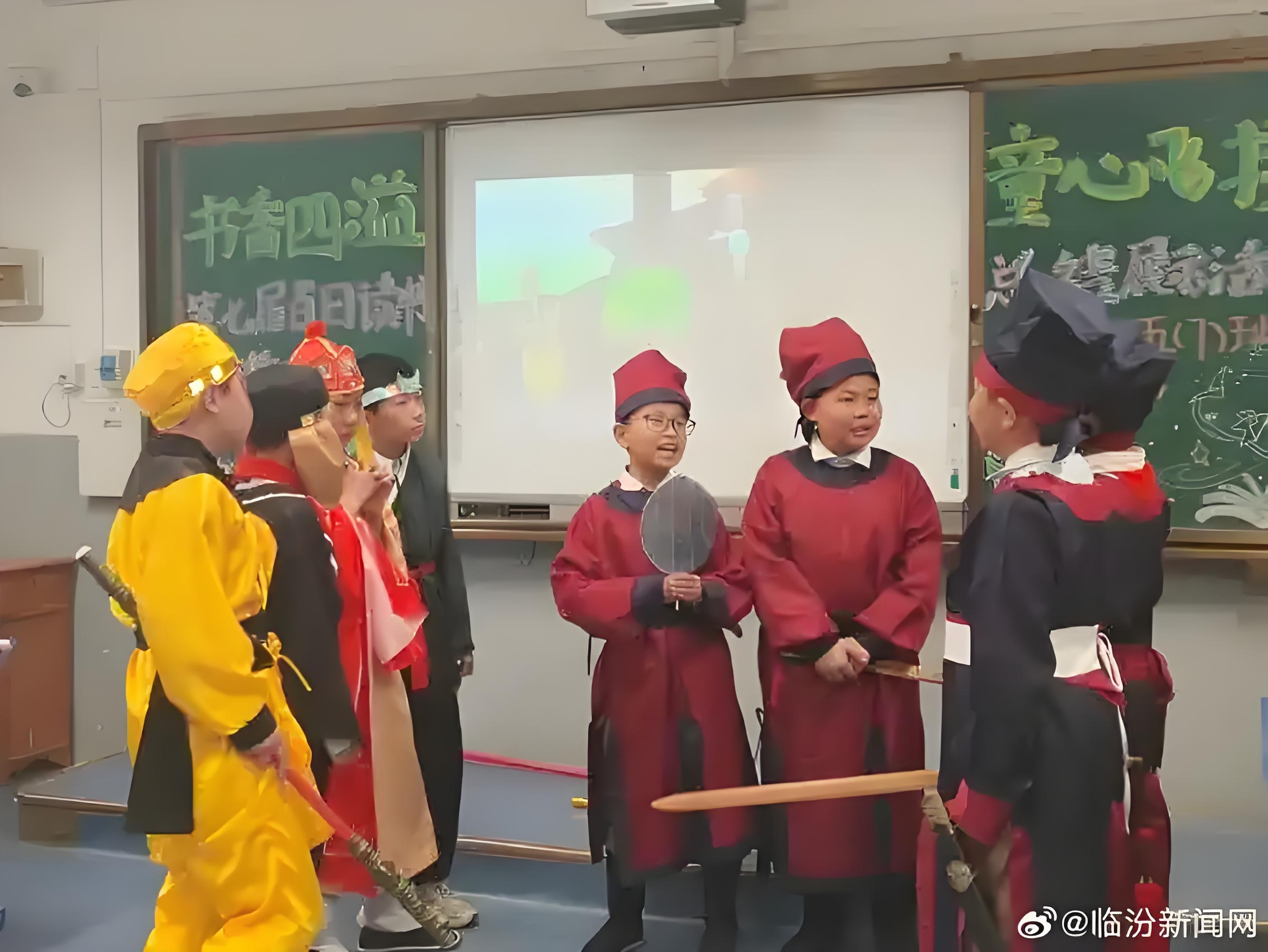 培养孩子社交技能_小学生社交礼仪_家长如何帮助孩子建立社交能力