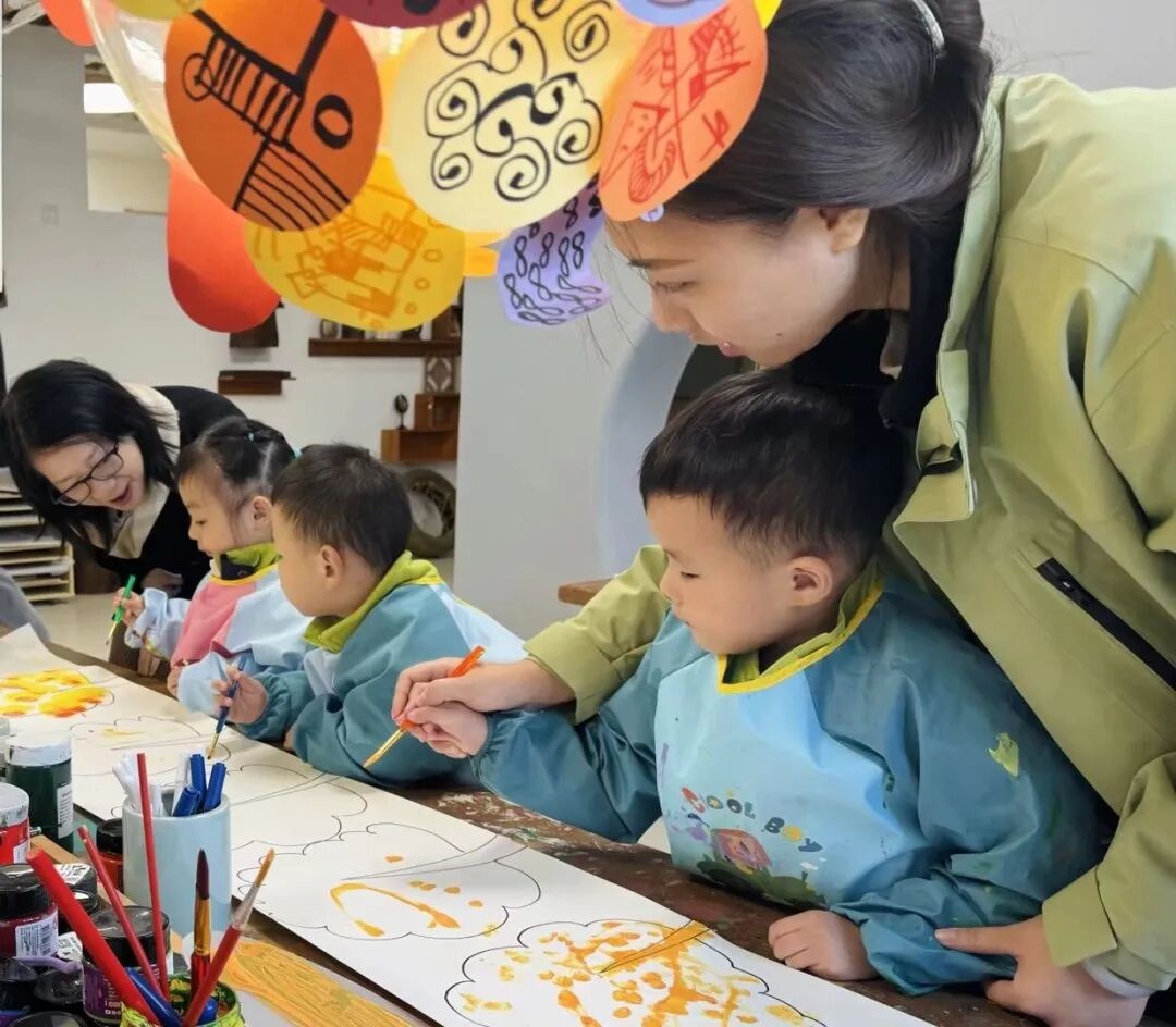 机关幼儿园教研活动_幼儿园游戏专题总结_专家赋能促成长