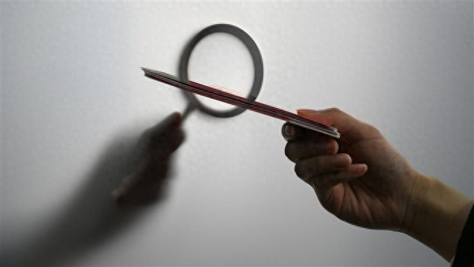 学习时报：“政治攀附”，一条不可触碰的“红线”