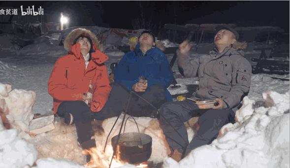 电影战地记者威士忌是谁_电影战地记者是谁_战地记者的电影