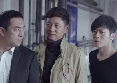 社交网络剧情_社交网络剧情简介_社交网络讲的什么
