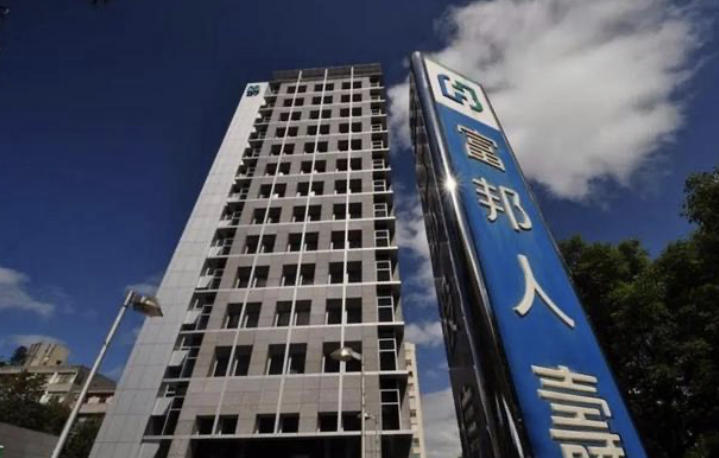 林徽因曾孙女恋情_社交名媛的气质_上海国际元媛舞会名媛