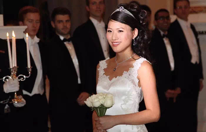社交名媛的气质_林徽因曾孙女恋情_上海国际元媛舞会名媛