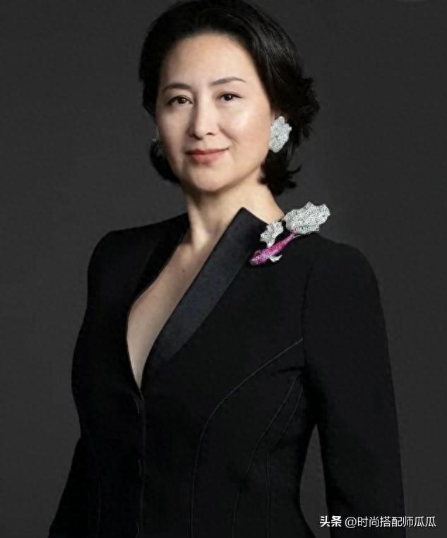 什么才是真正的“名媛气质”？看完这3组对比图才知道，差距多大