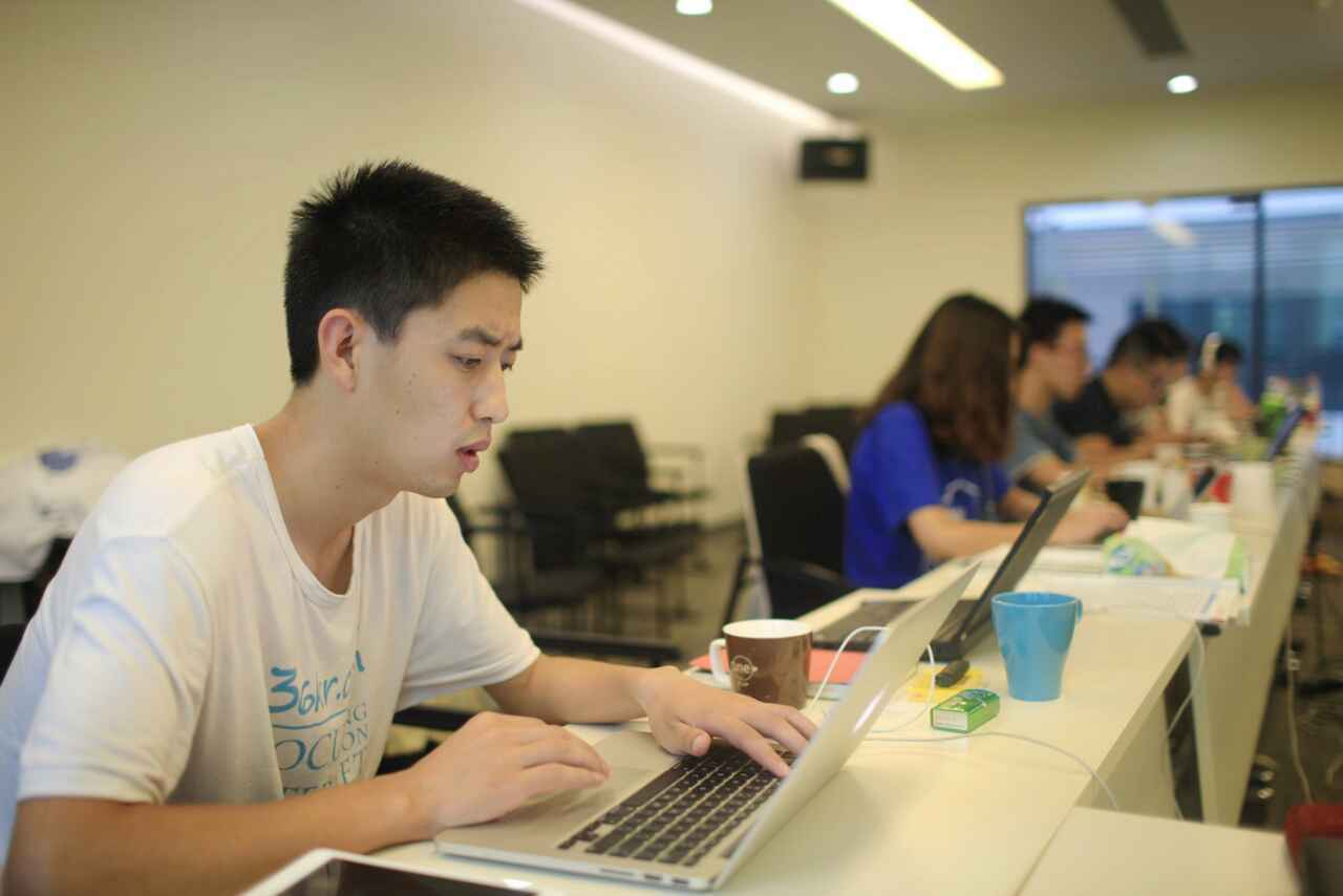 匿名社交数据分析报告_无秘App下载_匿名社交投资潮