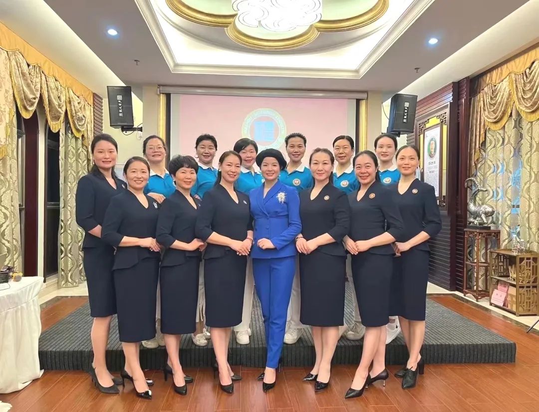 职场礼仪_女士社交礼仪_政务礼仪培训