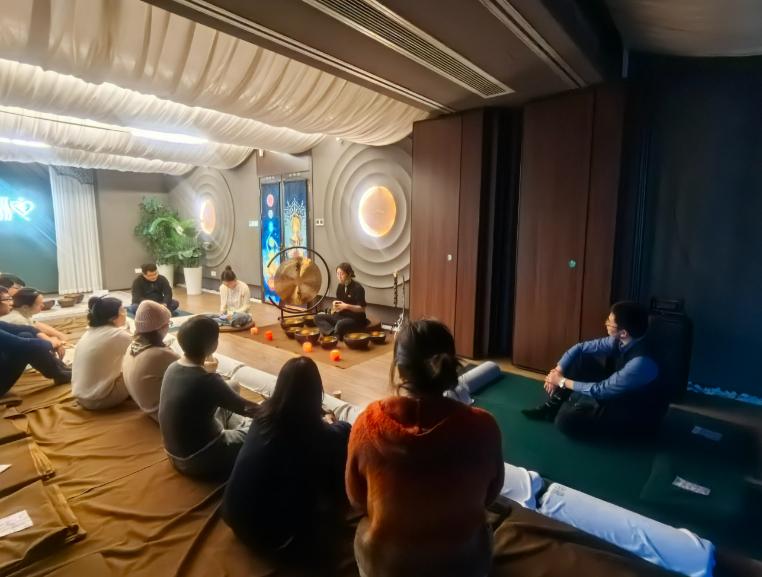 情绪操控_社交媒体营销炒作_食用油谣言