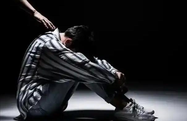 抑郁症躯体症状_抑郁症情绪症状_社交障碍症