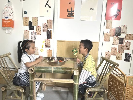 小班游戏专题小结_幼儿园区域游戏指导_幼儿园环境观摩教研活动