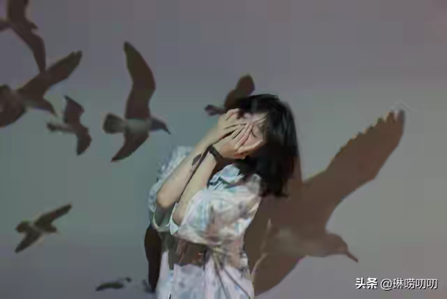 社交网络让我们更孤独_信任破产社交心理_社交断联症